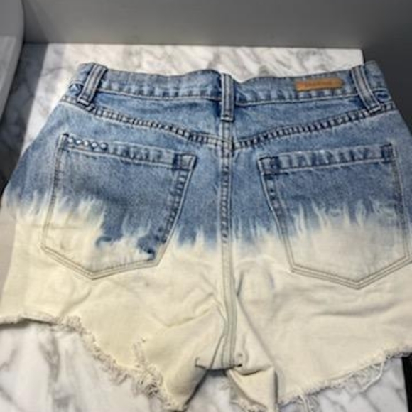 Blank NYC tie-dye shorts - Picture 2 of 4